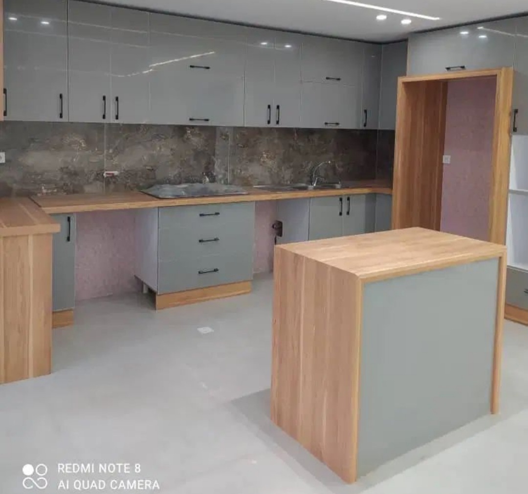 کابینت هایگلس پاک چوب کدz۲۴۵
