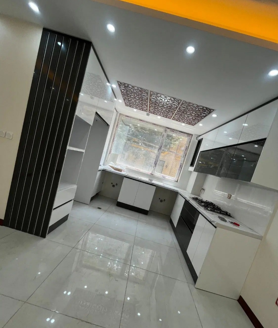 کابینت هایگلس پاک چوبAGTویلدیز کدA۲۵۵
