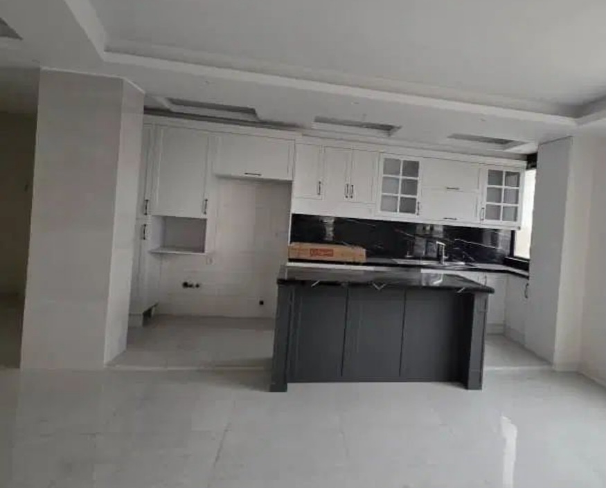 کابینت نیوکلاسک بادرب مشبک باجزیره کدw۲۵۸