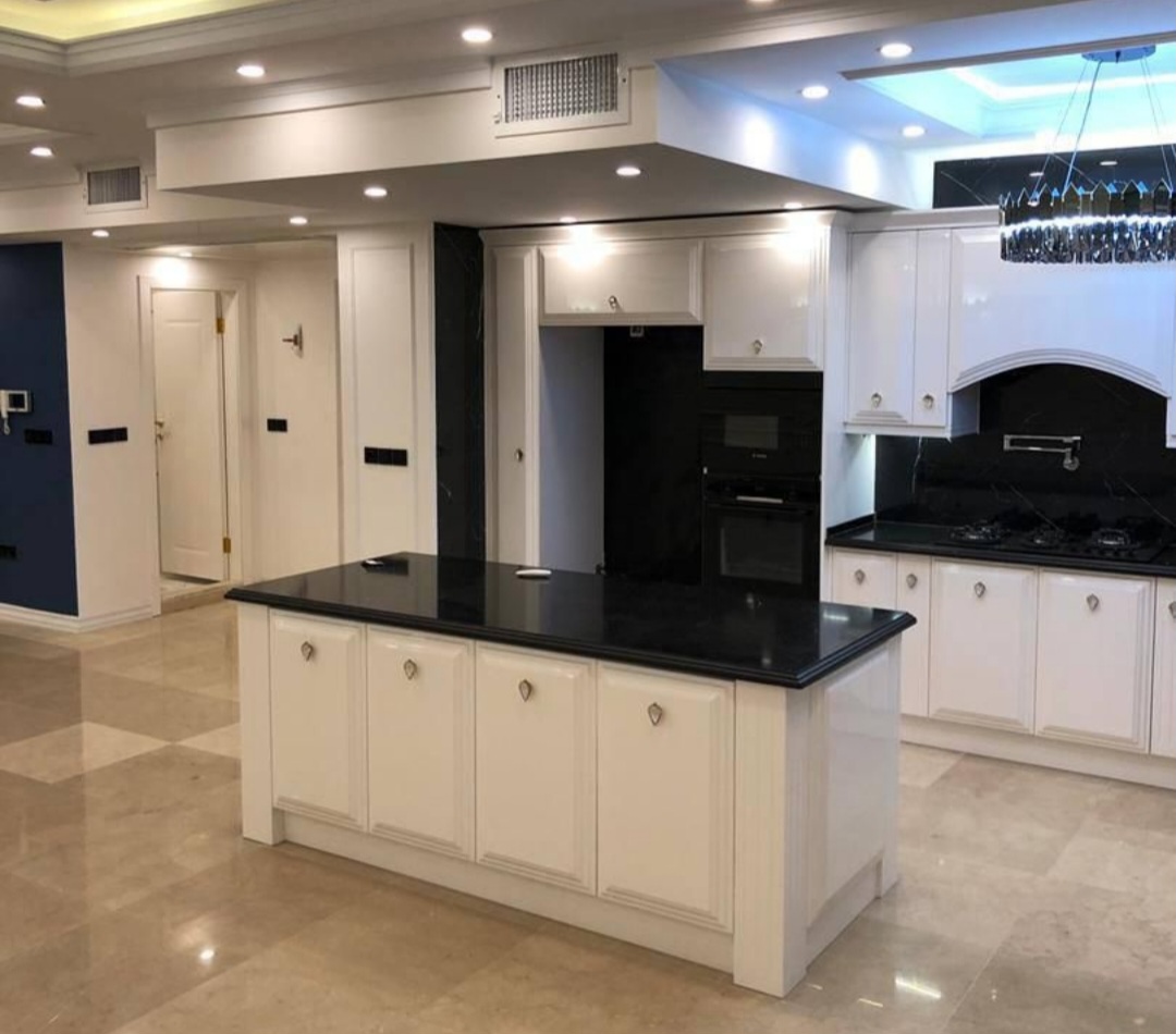 کابینت انزو پولیشی باصفحه مرمرمشکی کدS۳۱۱