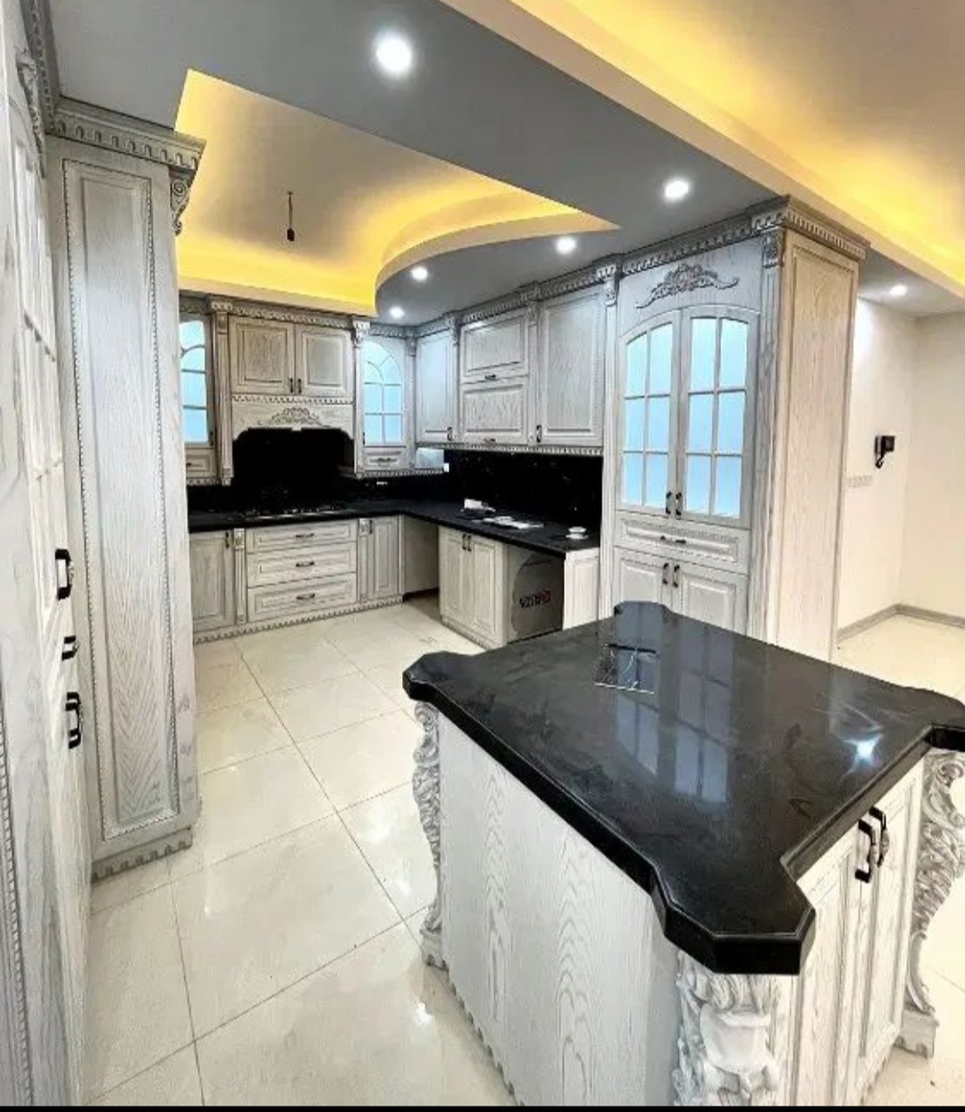کابینت ممبران باجزیره وسرستون رنگ چوب ملچ کدZ۳۱۴
