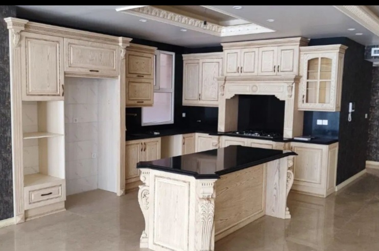 کابینت ممبران طرح ستون وگل باجزیره طراحی جدید کدV۳۱۳