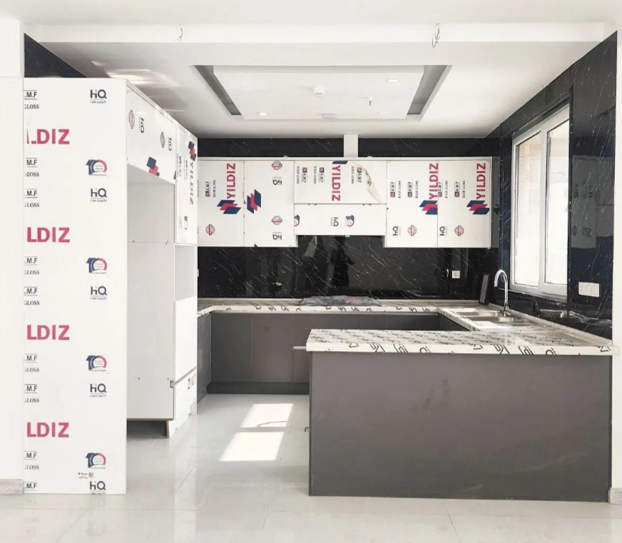 کابینت هایگلاس یلدیزجشنواره تخفیفات مهرماه کدYE۳۳۲